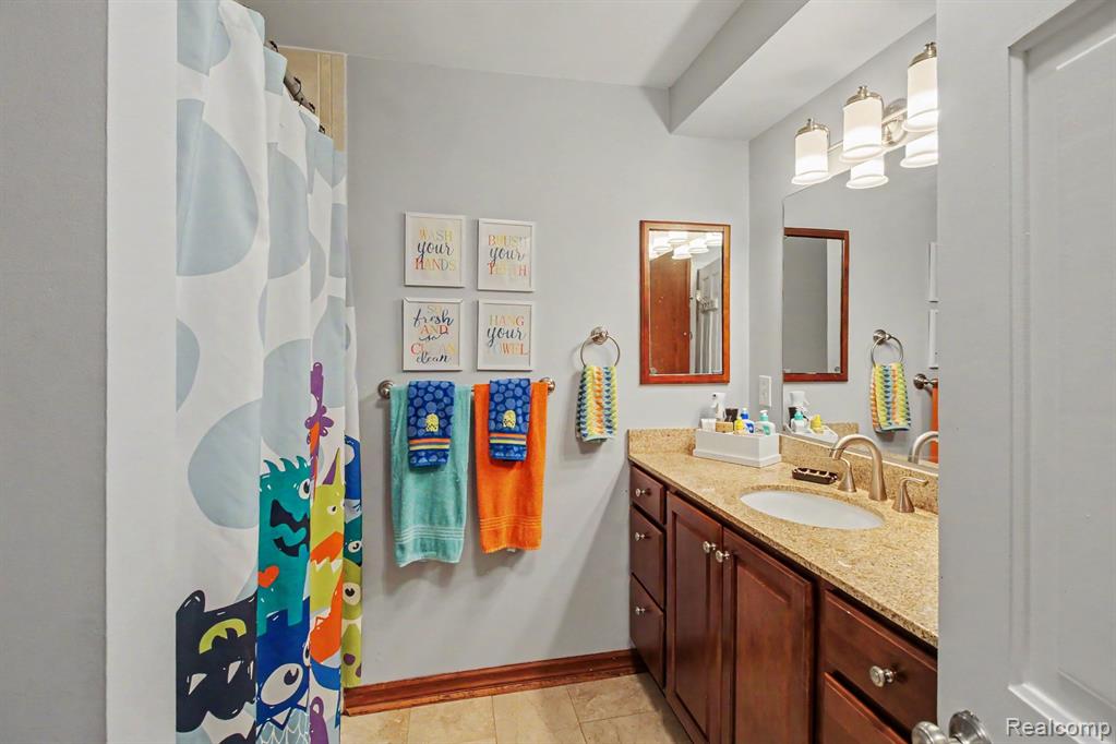 2601 Old Plank Road Milford, MI 48381 - Photo 20 of 36