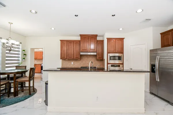 $3,450 | 4322 Pensacola Oaks Lane, Sugar Land, TX 77479