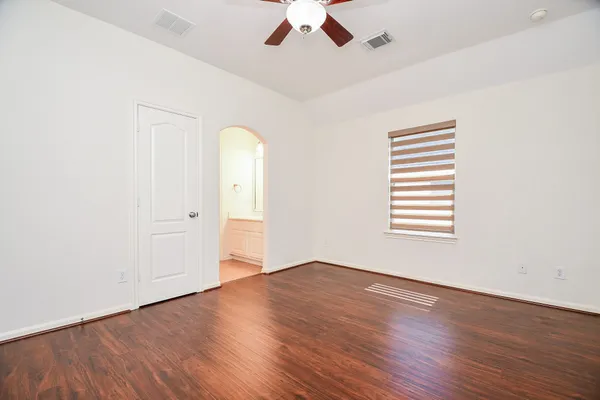 $3,450 | 4322 Pensacola Oaks Lane, Sugar Land, TX 77479