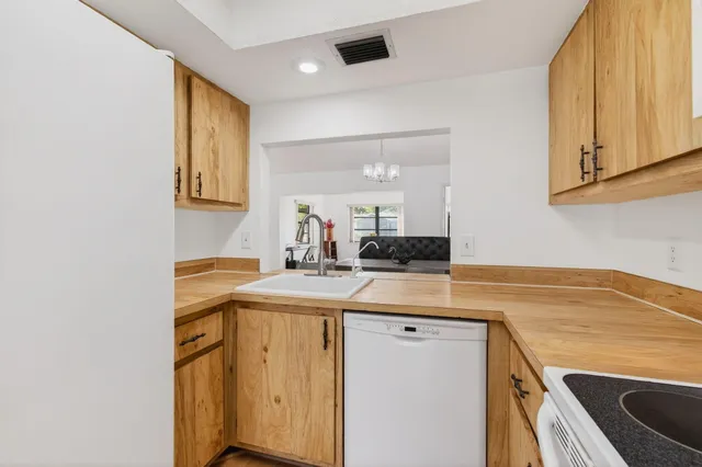 $290,000 | 6271 Tall Cypress Circle, Greenacres, FL 33463