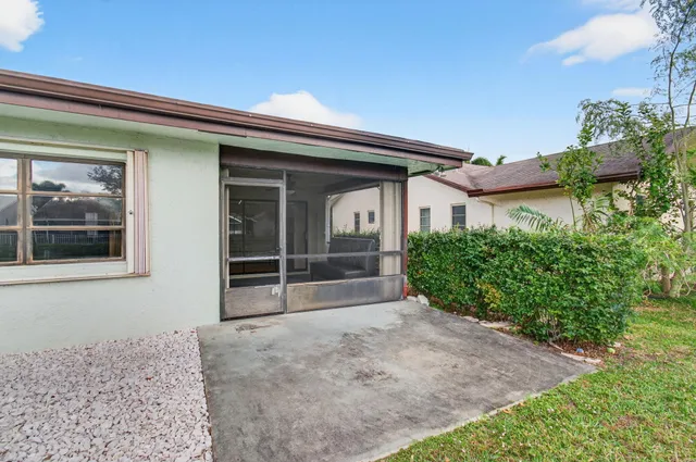 $290,000 | 6271 Tall Cypress Circle, Greenacres, FL 33463