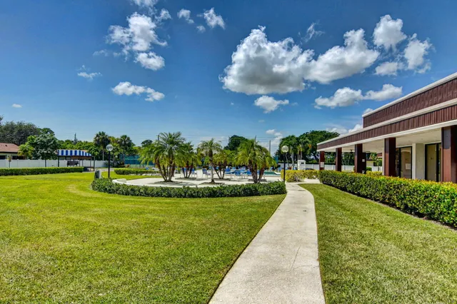 $290,000 | 6271 Tall Cypress Circle, Greenacres, FL 33463