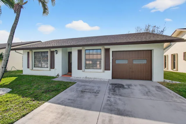 $290,000 | 6271 Tall Cypress Circle, Greenacres, FL 33463