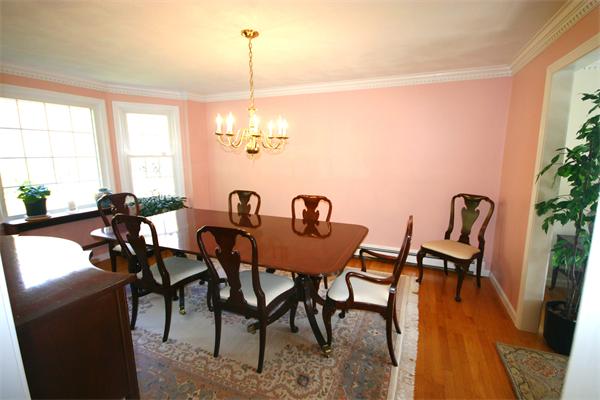 4 Cranmore Road Medfield, MA 02052 - Photo 12 of 30 Gallery Image 12