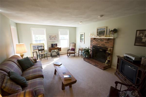 4 Cranmore Road Medfield, MA 02052 - Photo 16 of 30 Gallery Image 16