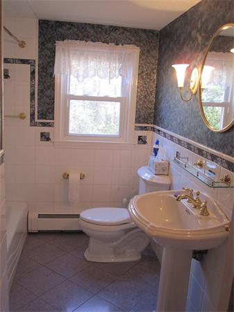 33 Colonial Road Hingham, MA 02043 - Photo 8 of 16 Gallery Image 8