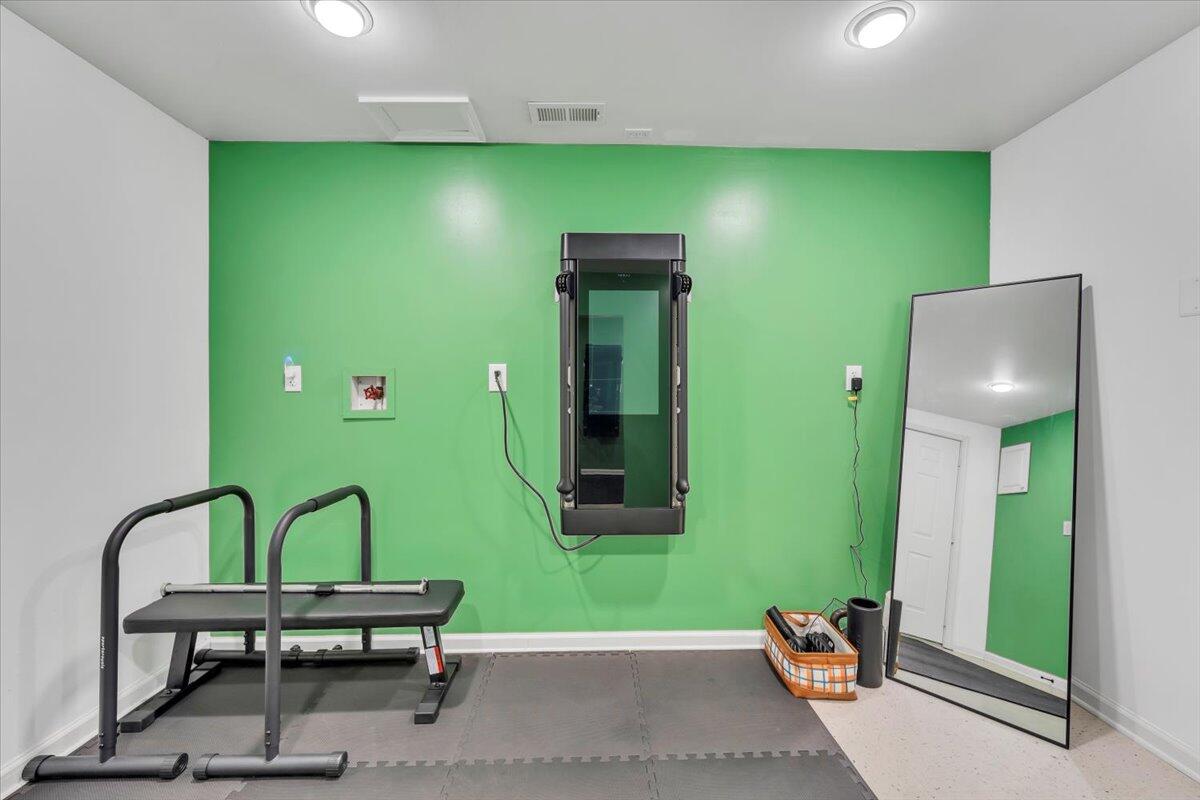 3515 Yellow Mountain Road Southeast Roanoke, VA 24014 - Photo 15 of 23 30-MIB02320