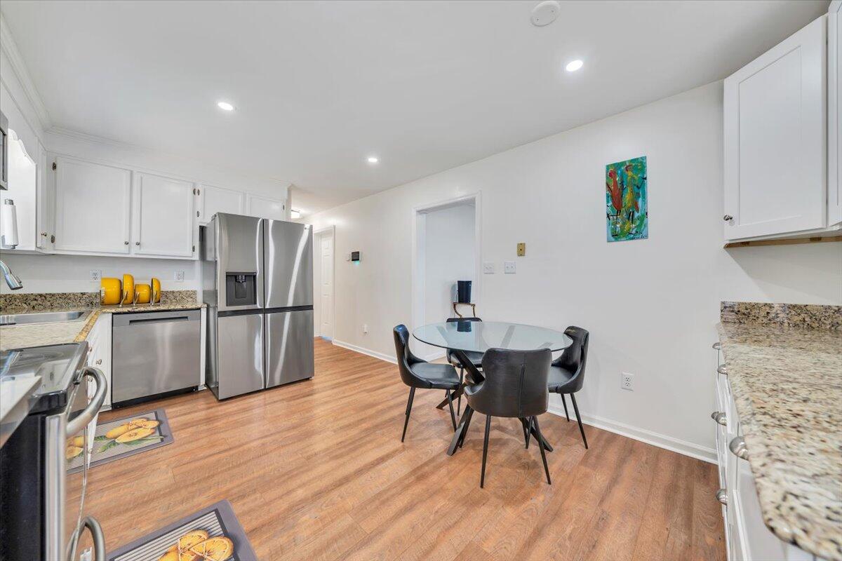 3515 Yellow Mountain Road Southeast Roanoke, VA 24014 - Photo 4 of 23 10-MIB02353