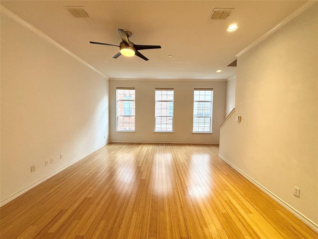 15727 Seabolt Place Addison, TX 75001 - Photo 3 of 24