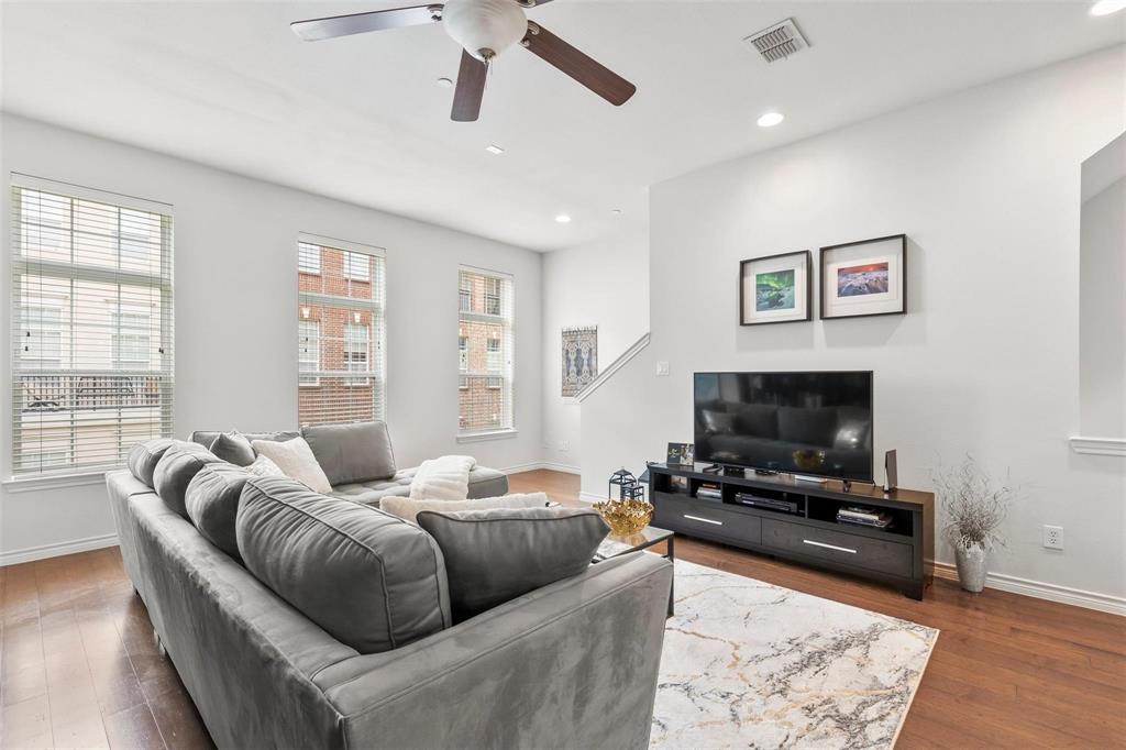 15727 Seabolt Place Addison, TX 75001 - Photo 7 of 24