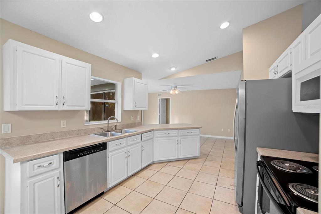 952 Cassadaga Road Lake Helen, FL 32744 - Photo 8 of 38 Gallery Image 8