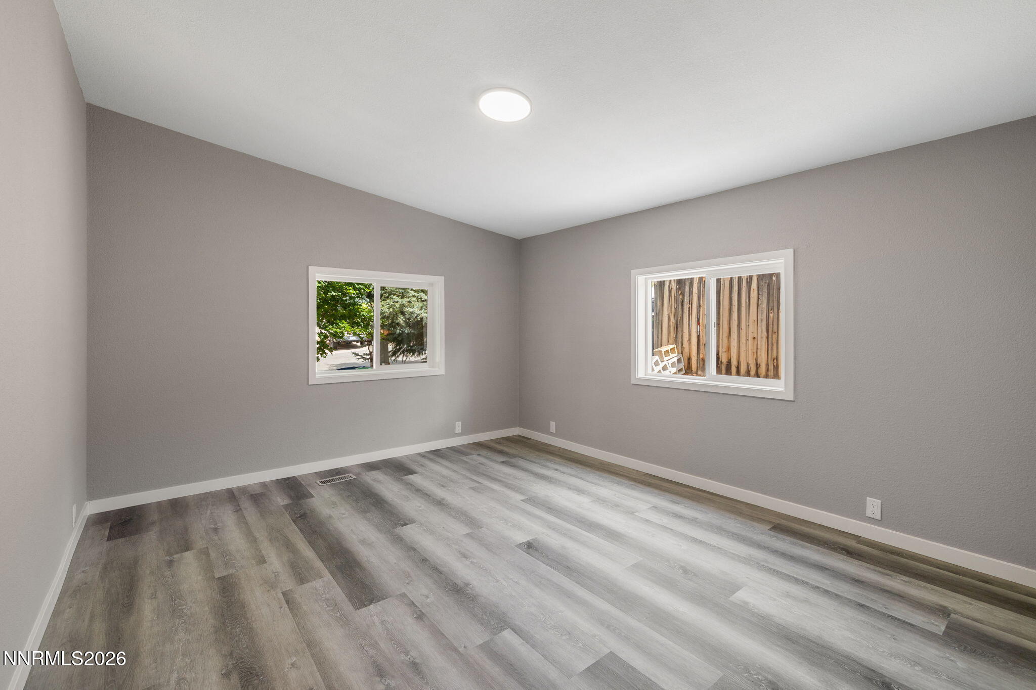 4987 Newport Court Reno, NV 89506 - Photo 17 of 25 16-web-or-mls-4987 Newport-17