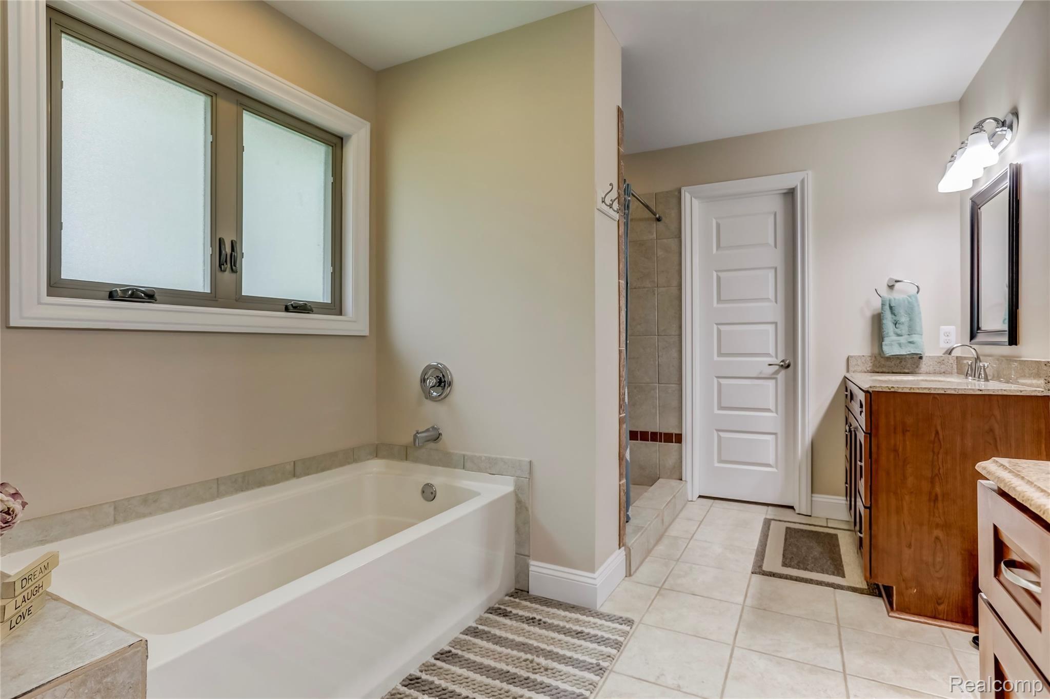 66599 Omo Road New Haven, MI 48050 - Photo 25 of 45 66599 Omo Road, New Haven, MI-25.jpg-FULL