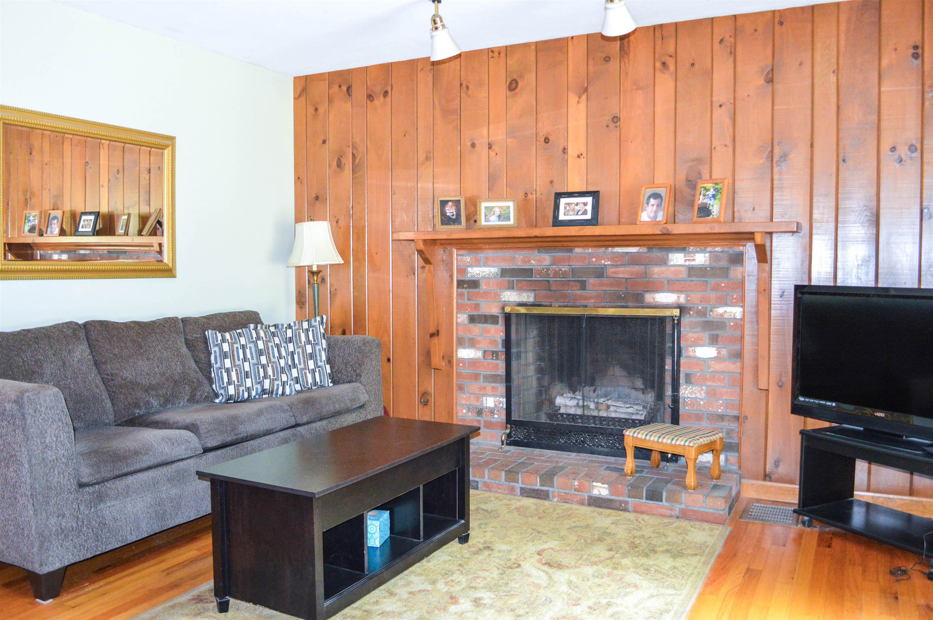 22 Rockwood Road Keene, NH 03431 - Photo 3 of 24