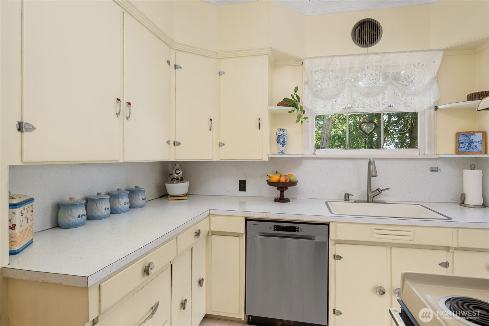 2750 Torpedo Road Oak Harbor, WA 98277 - Photo 13 of 40