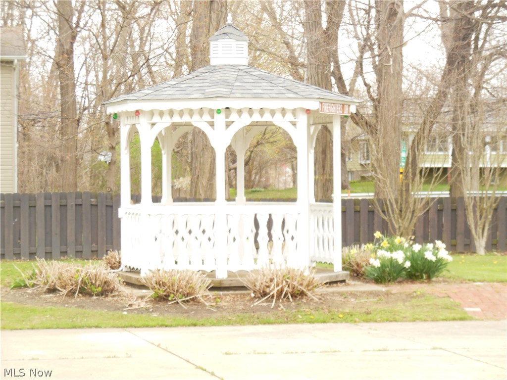 7703 Lake Road East Madison, OH 44057 - Photo 30 of 35 Gallery Image 30