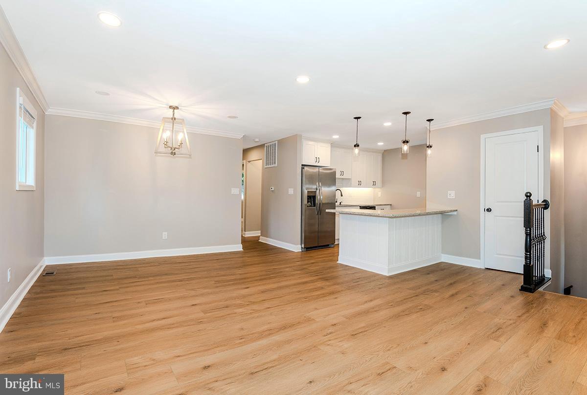 7730 Middlegate Court Pasadena, MD 21122 - Photo 7 of 51