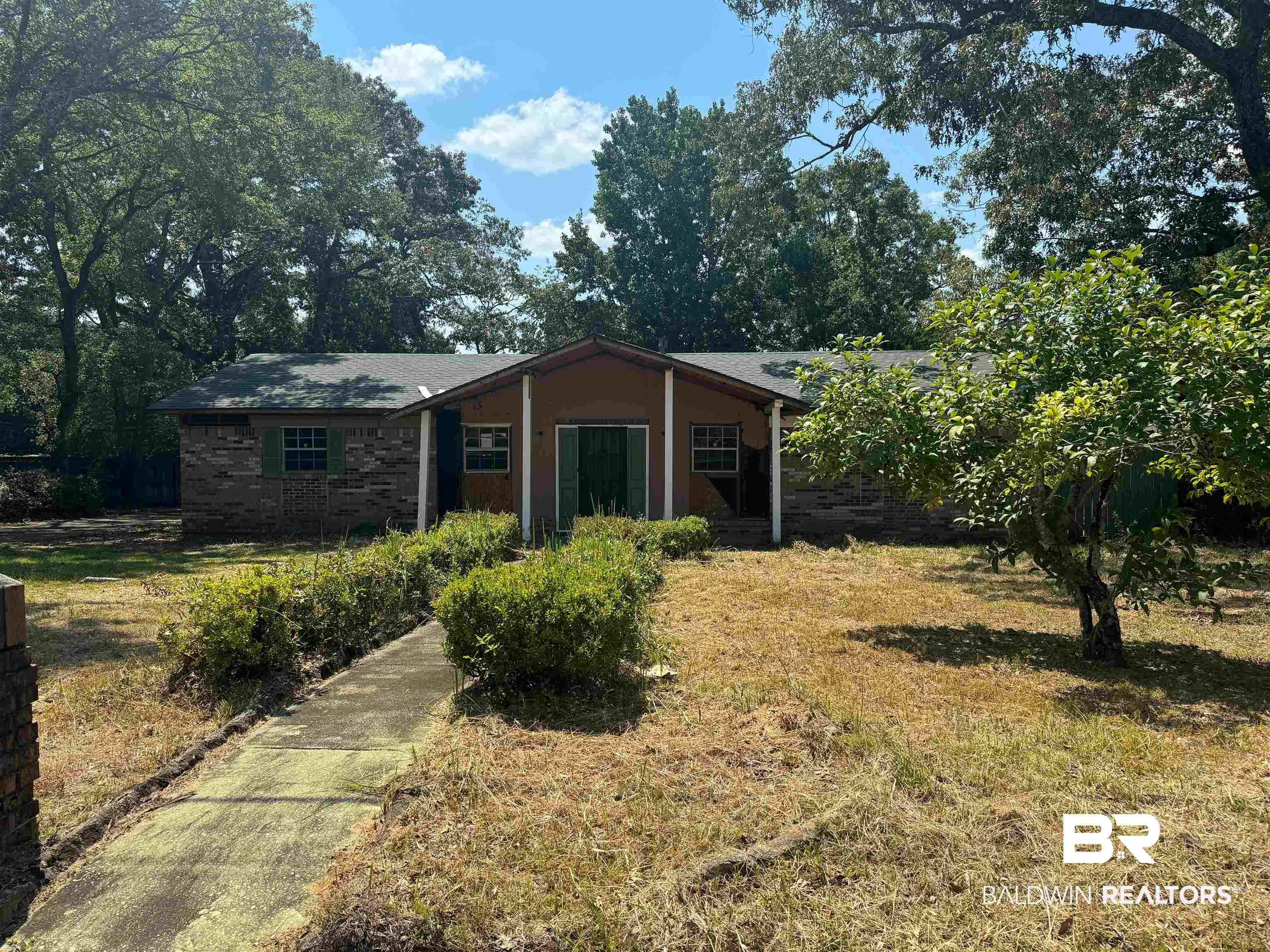 2016 Hillcrest Road Mobile, AL 36695 - Photo 1 of 2