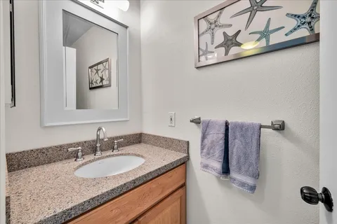 $787,000 | 2202 Oakcrest Drive, Palm Springs, CA 92264