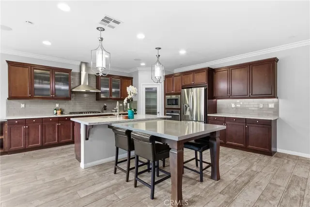 $995,000 | 11893 Flicker Cove, Corona, CA 92883