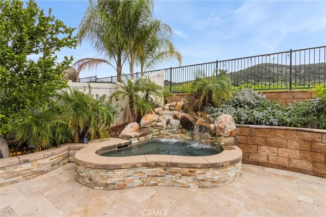 $995,000 | 11893 Flicker Cove, Corona, CA 92883