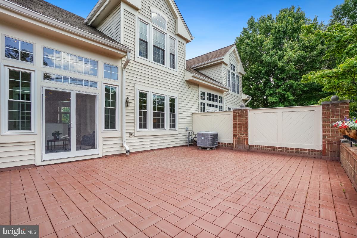 7037 Haycock Road Falls Church, VA 22043 - Photo 27 of 30