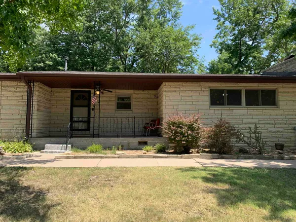 $158,500 | 1128 Park Avenue, El Dorado, KS 67042