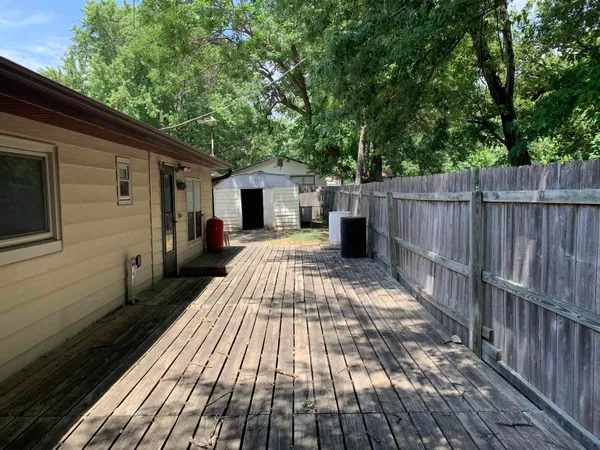 $158,500 | 1128 Park Avenue, El Dorado, KS 67042