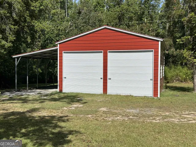 a front view of house with yard