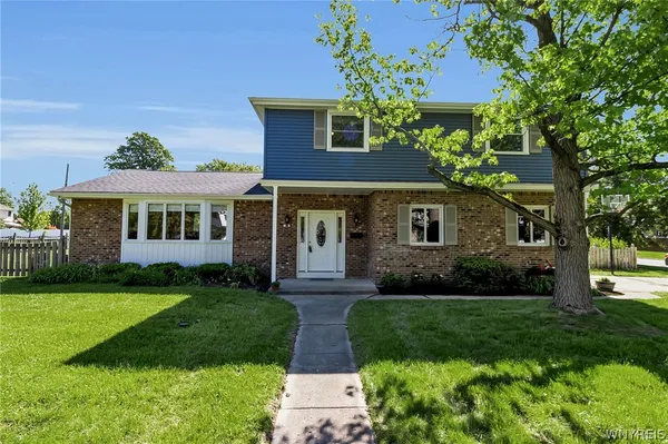 $399,000 | 24 MacArthur Drive, Amherst, NY 14221