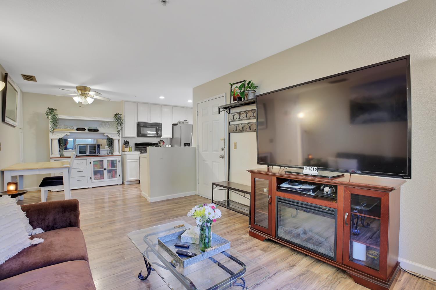 8020 Walerga Road, Unit 1195 Antelope, CA 95843 - Photo 1 of 1 Gallery Image 1