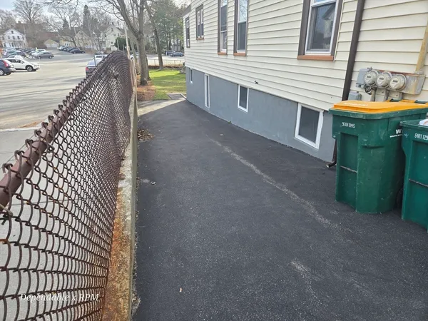 $4,300 | 232 Nahatan Street, Unit 1, Norwood, MA 02062