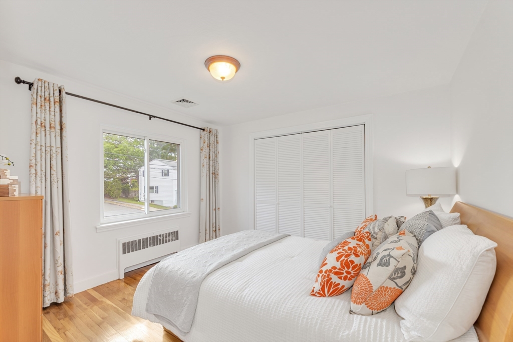 5 Spinney Street, Unit 2 Boston, MA 02132 - Photo 12 of 27
