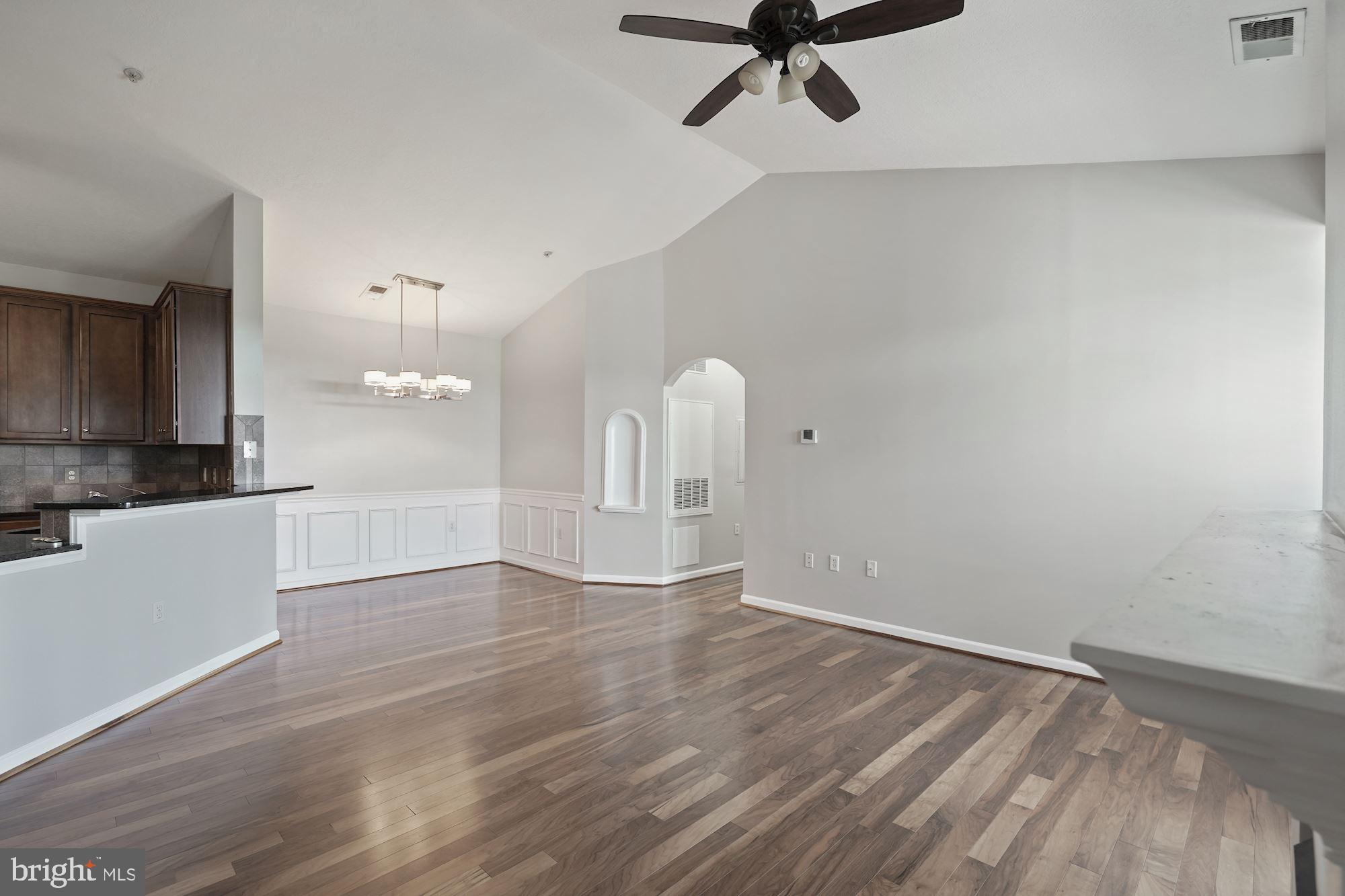 512 Sunset View Terrace Southeast, Unit 406 Leesburg, VA 20175 - Photo 3 of 34 Dramatic Cathedral ceilings with gas fireplace