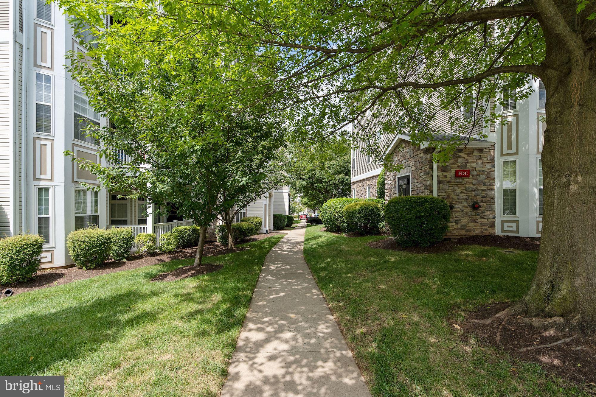 512 Sunset View Terrace Southeast, Unit 406 Leesburg, VA 20175 - Photo 24 of 34