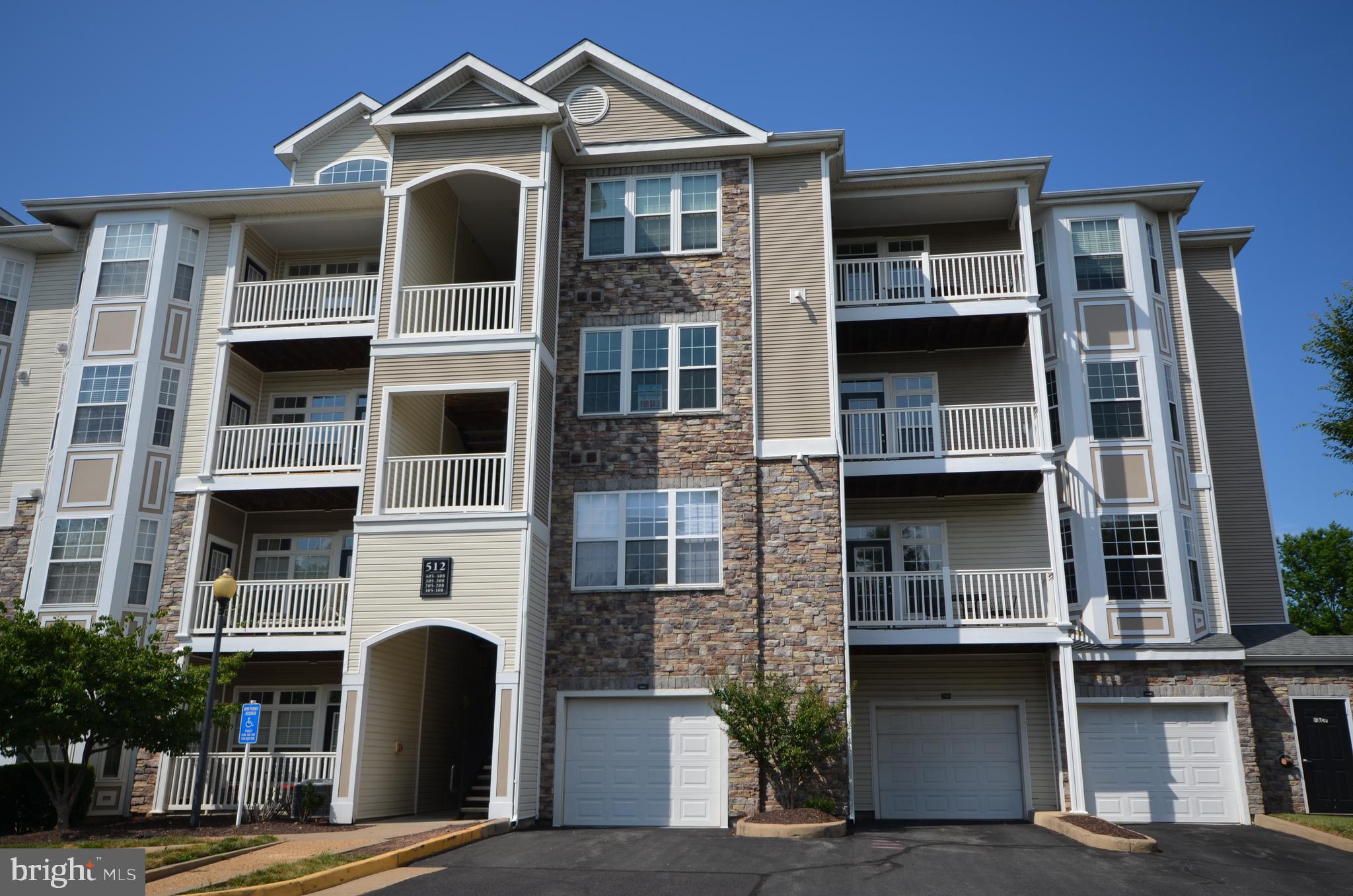 512 Sunset View Terrace Southeast, Unit 406 Leesburg, VA 20175 - Photo 25 of 34 Penthouse condo