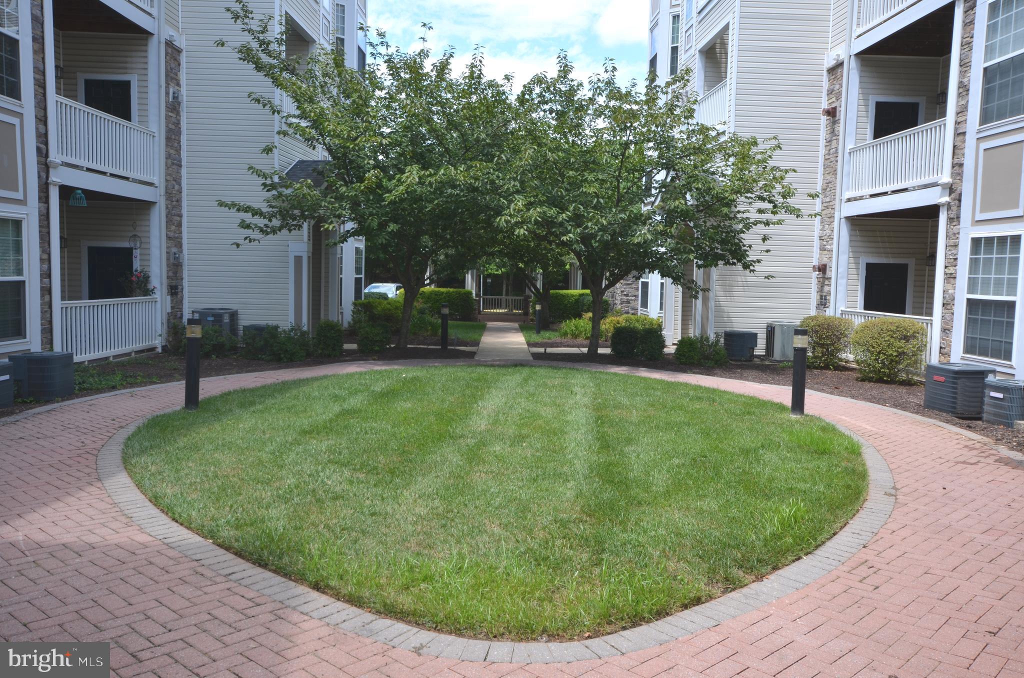 512 Sunset View Terrace Southeast, Unit 406 Leesburg, VA 20175 - Photo 33 of 34