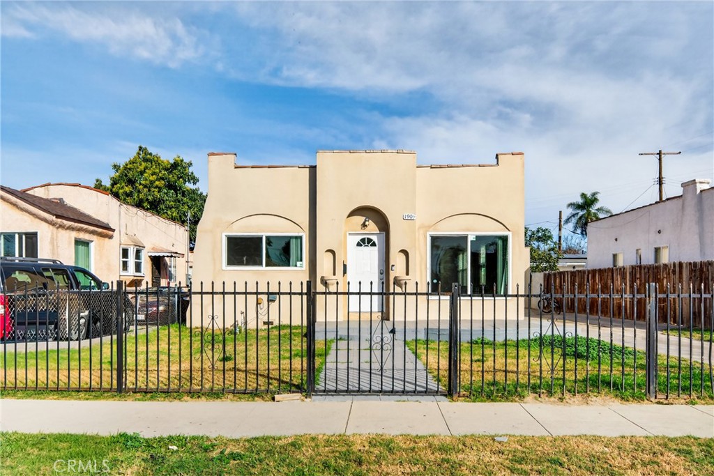 1905 East Palmer Street Compton, CA 90221 - Photo 2 of 32