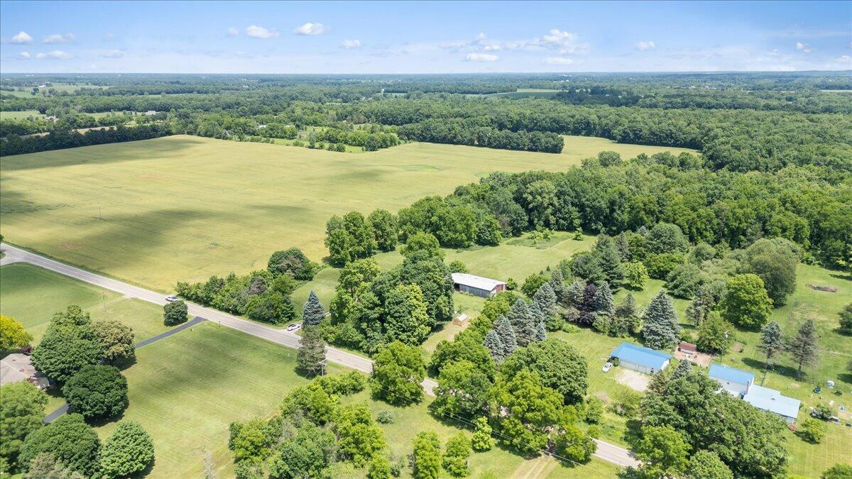 975 South Elliott Road Fowlerville, MI 48836 - Photo 53 of 56