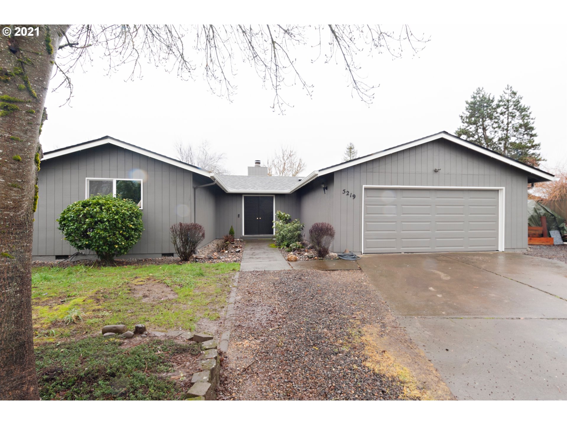 5219 G Street Springfield, OR 97478 - Photo 1 of 28