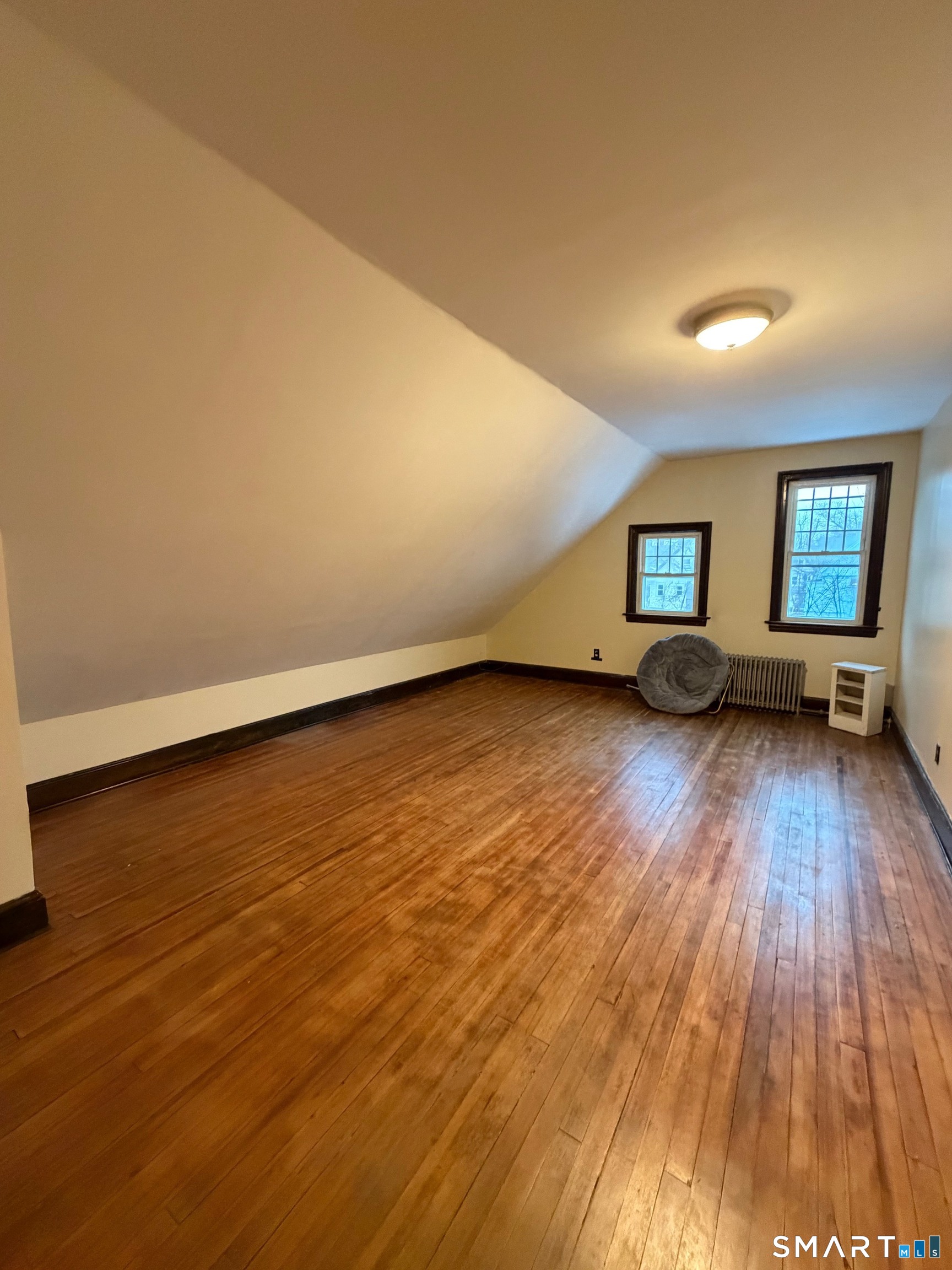 35 Burton Street Hartford, CT 06112 - Photo 21 of 39