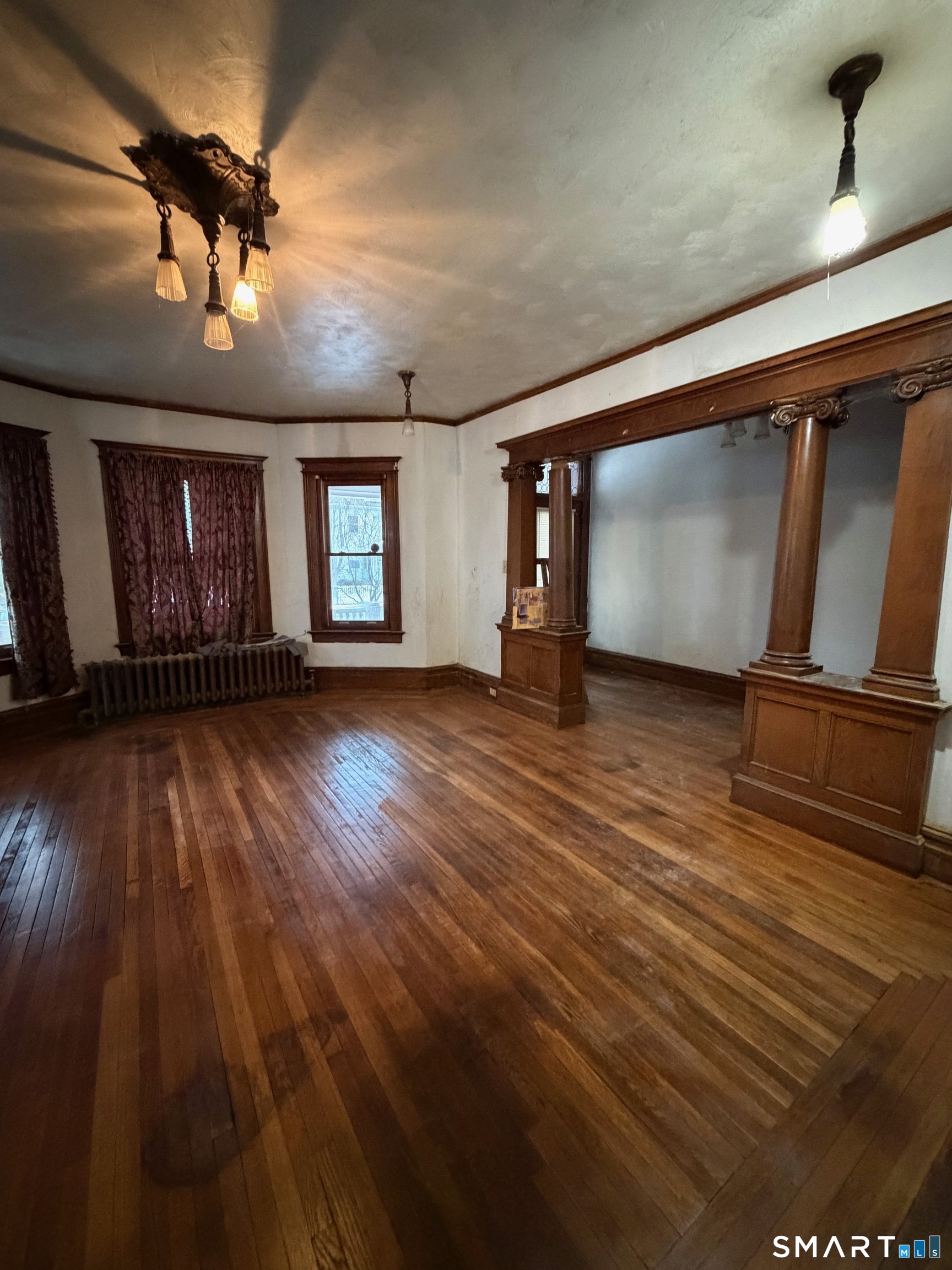 35 Burton Street Hartford, CT 06112 - Photo 25 of 39