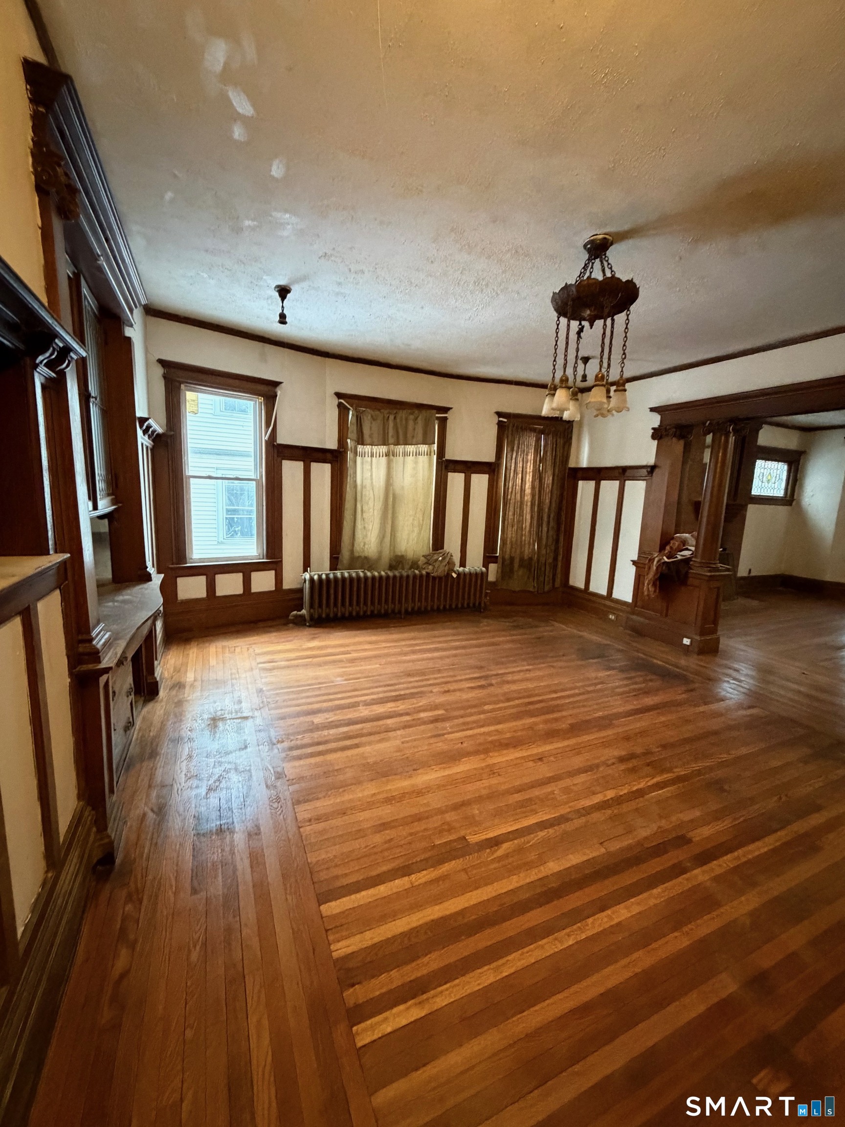 35 Burton Street Hartford, CT 06112 - Photo 29 of 39