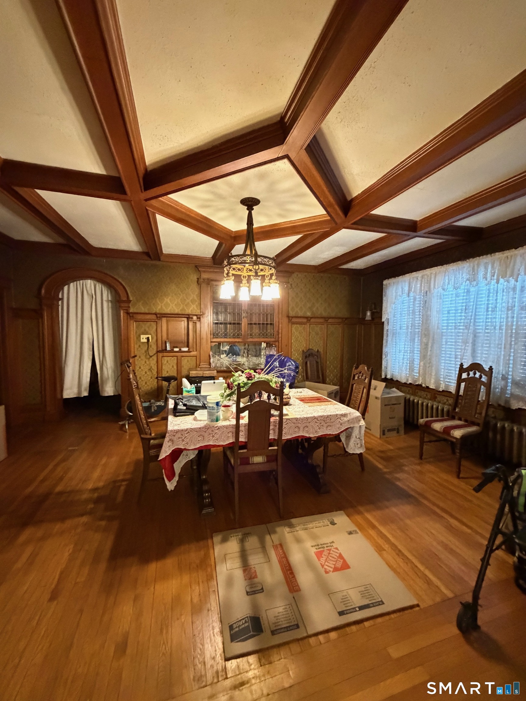 35 Burton Street Hartford, CT 06112 - Photo 7 of 39