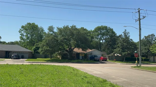 a house view with a outdoor space