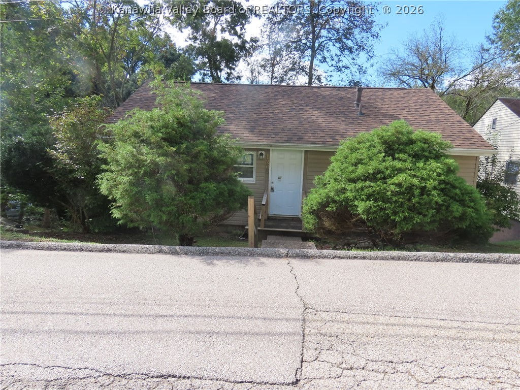 1205 Ashwood Road Charleston, WV 25314 - Photo 1 of 17 Gallery Image 1
