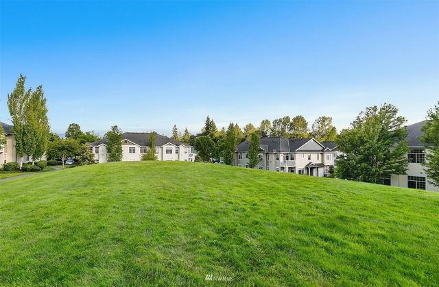 $728,000 | 1855 Trossachs Boulevard Southeast, Unit 2403, Sammamish, WA 98075