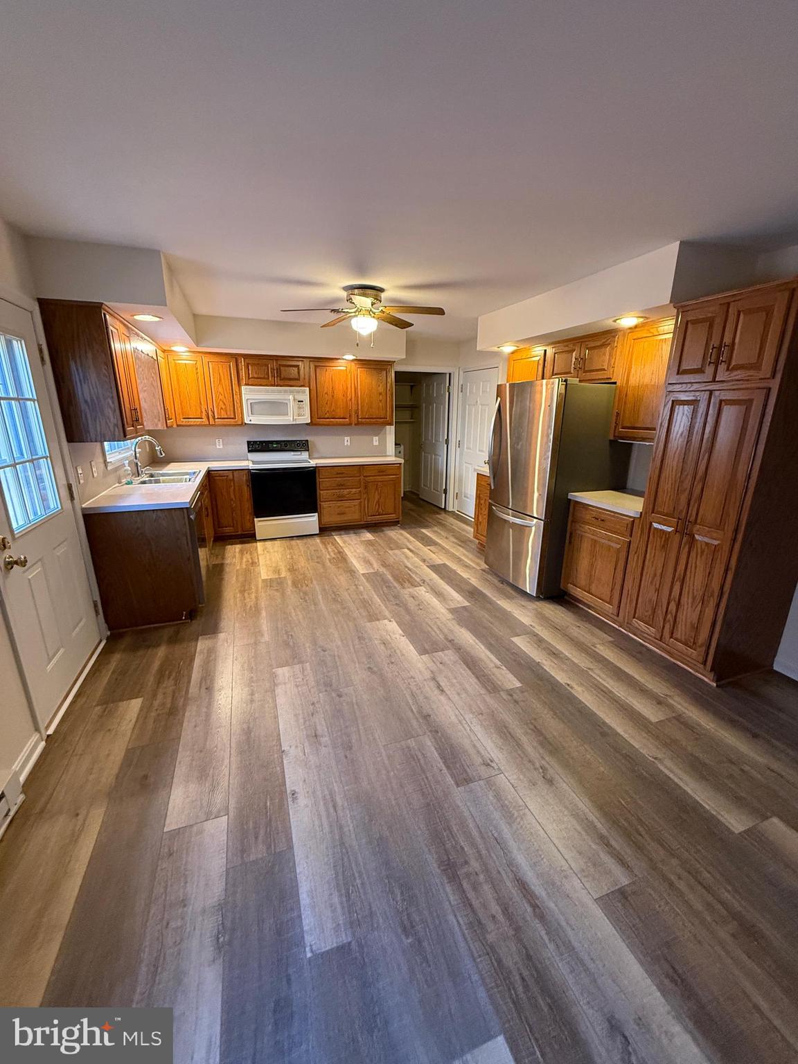 609 Chicory Spring Court Waynesboro, PA 17268 - Photo 3 of 18