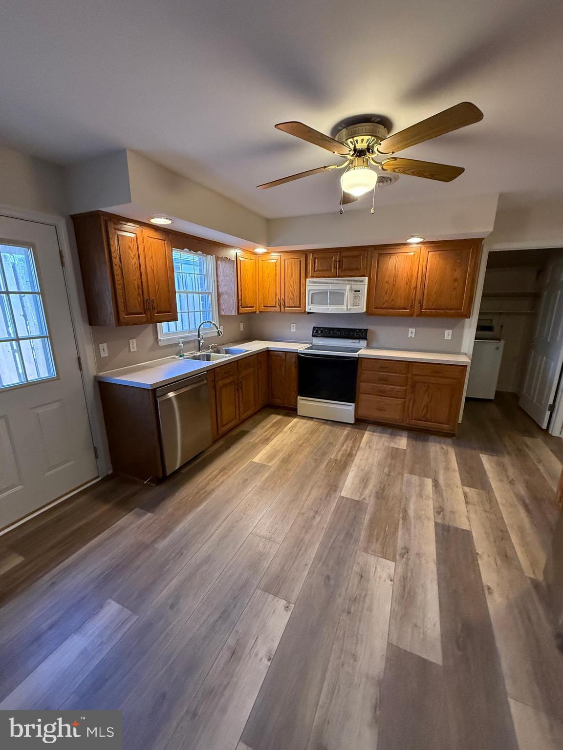 609 Chicory Spring Court Waynesboro, PA 17268 - Photo 4 of 18