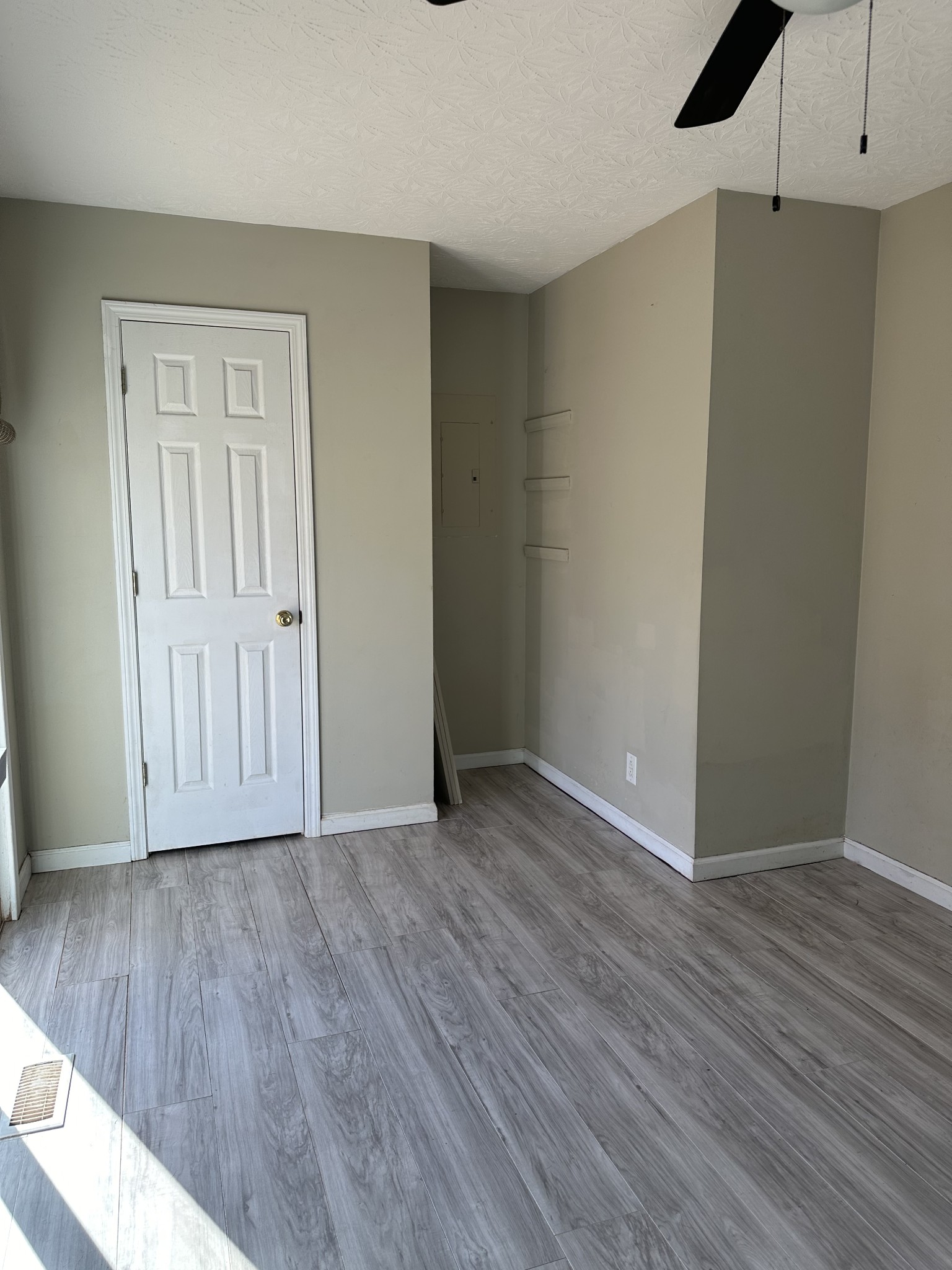 2827 Rome Lane Clarksville, TN 37040 - Photo 12 of 16 Gallery Image 12